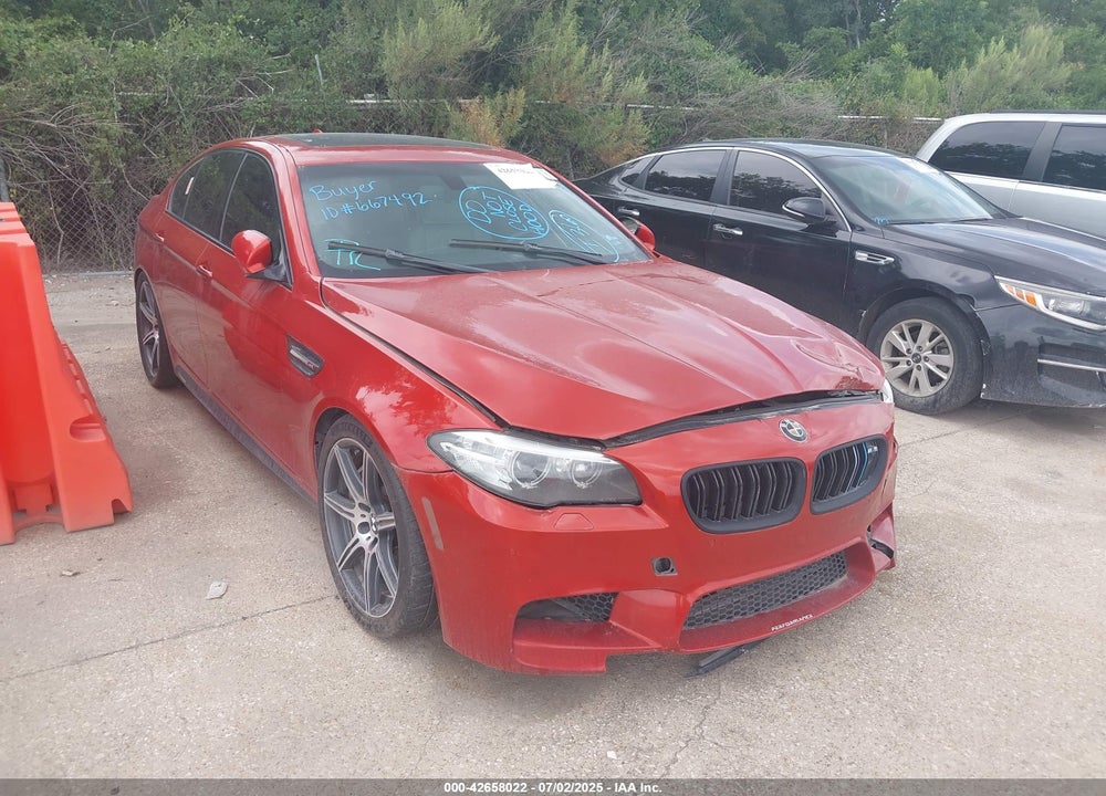 2015 BMW M5 VIN: WBSFV9C54FD594268