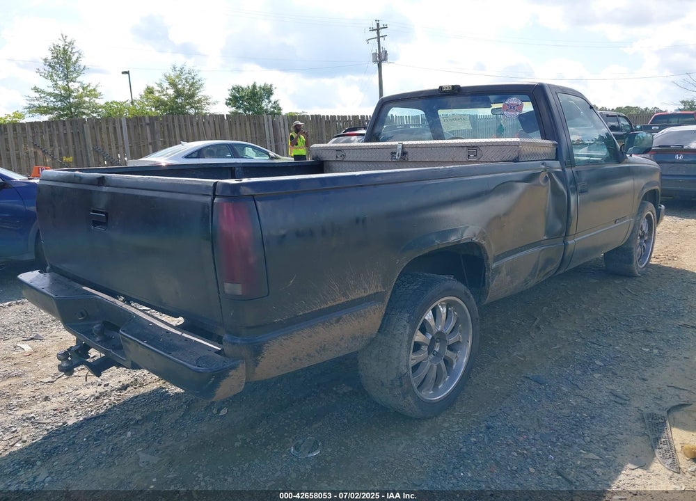 1991 CHEVROLET GMT-400 C2500 VIN: 1GCFC24K6MZ147174