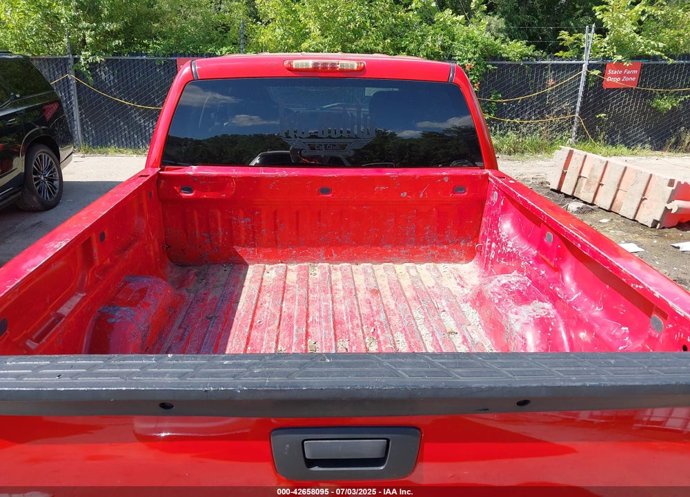 2008 CHEVROLET SILVERADO 1500 LT1 VIN: 2GCEK133981296390