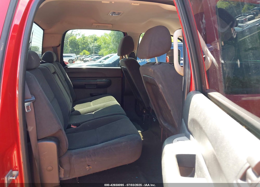 2008 CHEVROLET SILVERADO 1500 LT1 VIN: 2GCEK133981296390