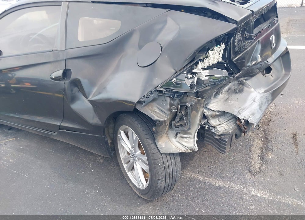 2011 HONDA CR-Z VIN: JHMZF1D65BS008630