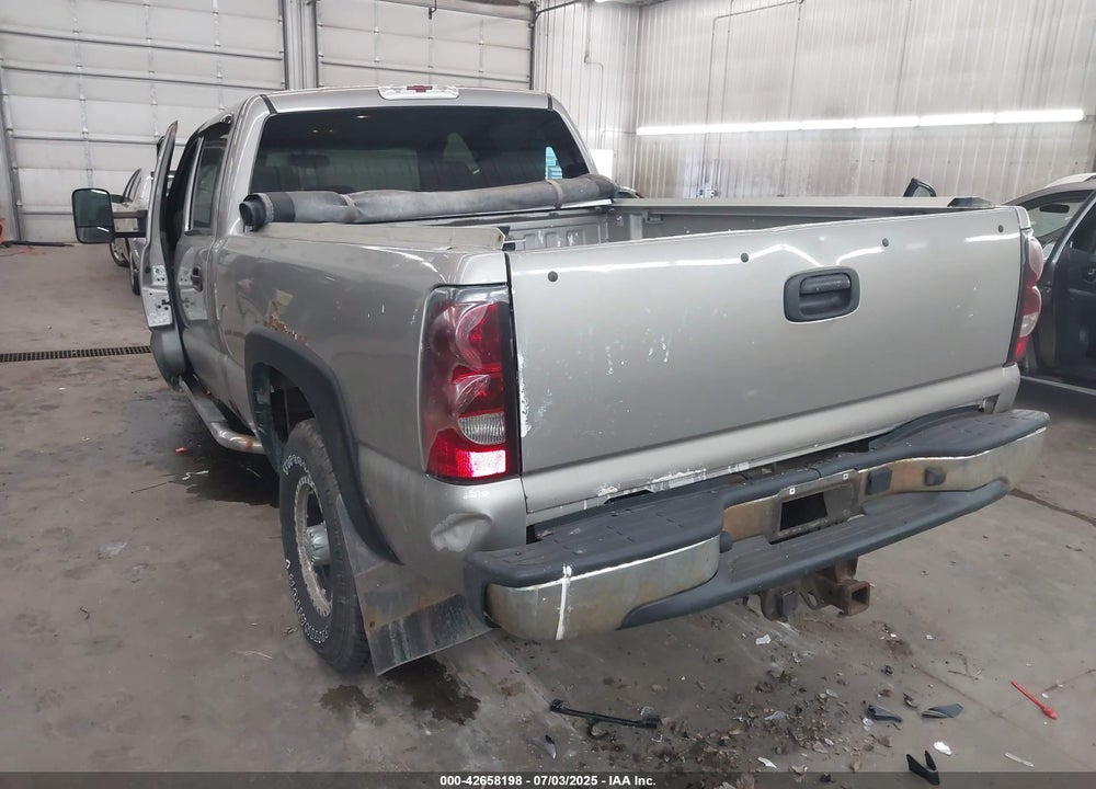 2003 CHEVROLET SILVERADO 2500HD LS VIN: 1GCHK23153F149356