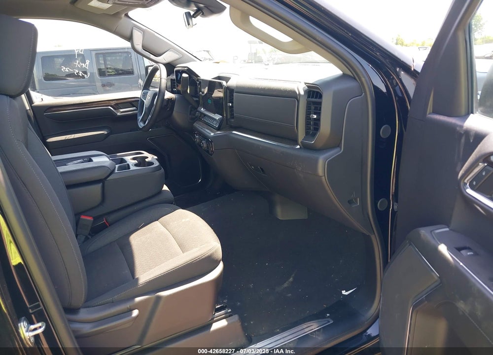 2024 CHEVROLET SILVERADO 1500 2WD STANDARD BED LT VIN: 3GCPACED5RG184692
