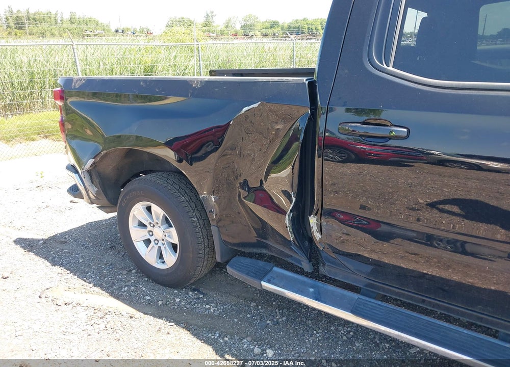 2024 CHEVROLET SILVERADO 1500 2WD STANDARD BED LT VIN: 3GCPACED5RG184692