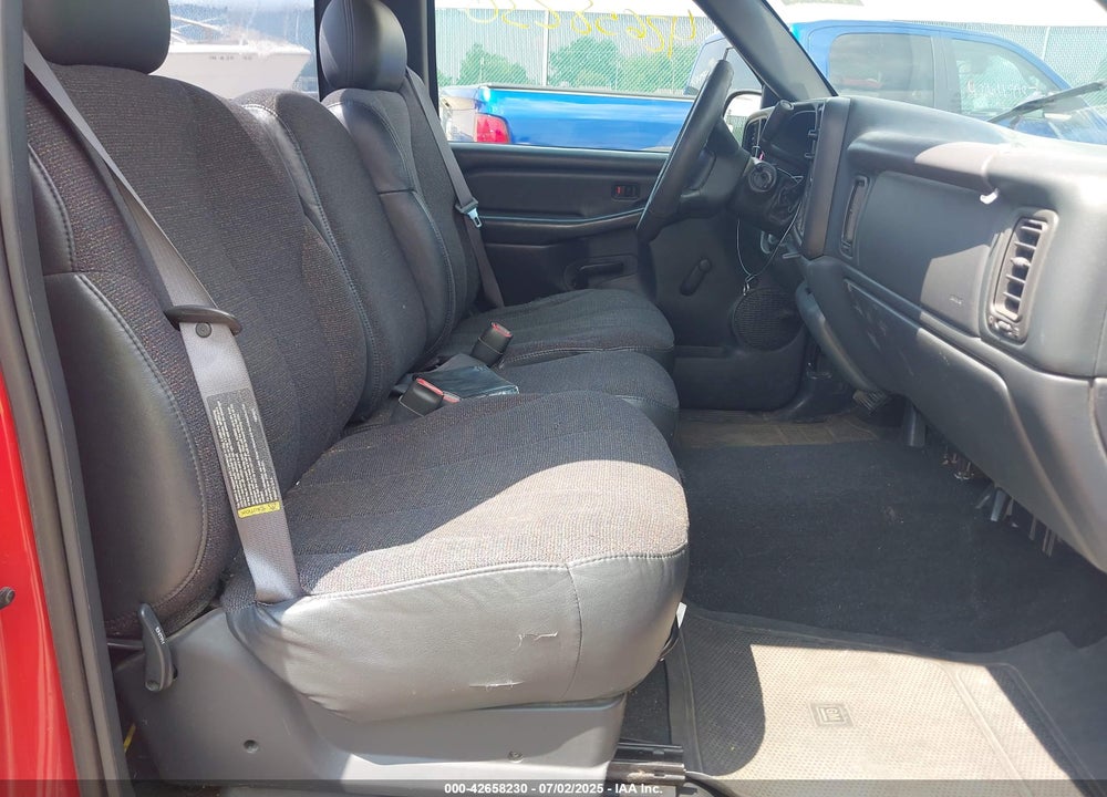 1999 CHEVROLET SILVERADO 1500 VIN: 1GCEC14W5XZ135708