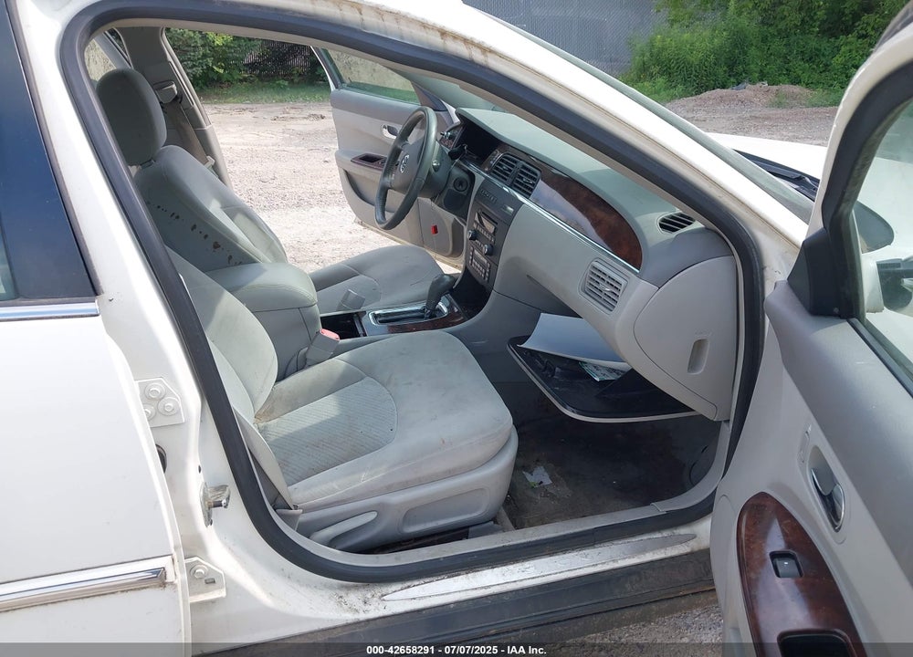 2008 BUICK LACROSSE CX VIN: 2G4WC582581160570