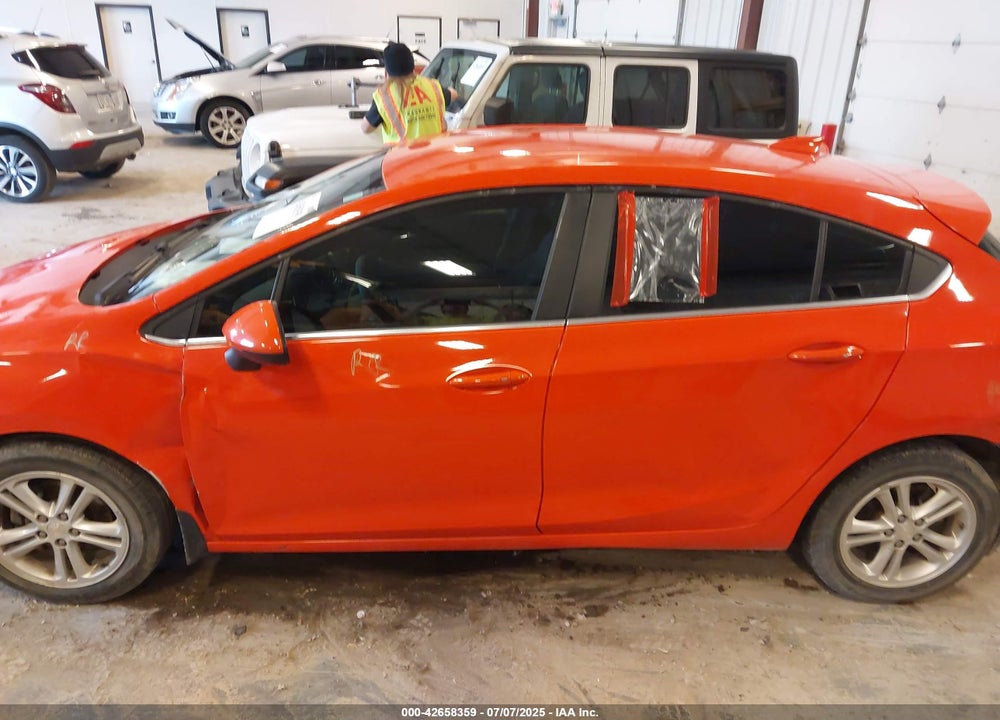2018 CHEVROLET CRUZE VIN: 3G1BE6SM0JS637227