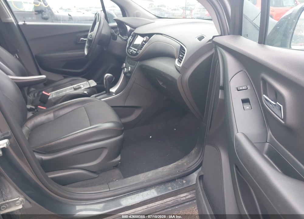 2018 CHEVROLET TRAX LT VIN: 3GNCJPSB8JL149401