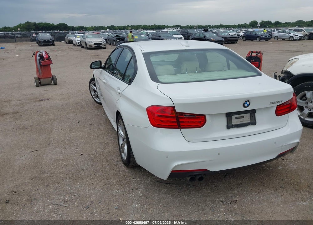 2014 BMW 3 SERIES VIN: WBA3A5C57EF605794