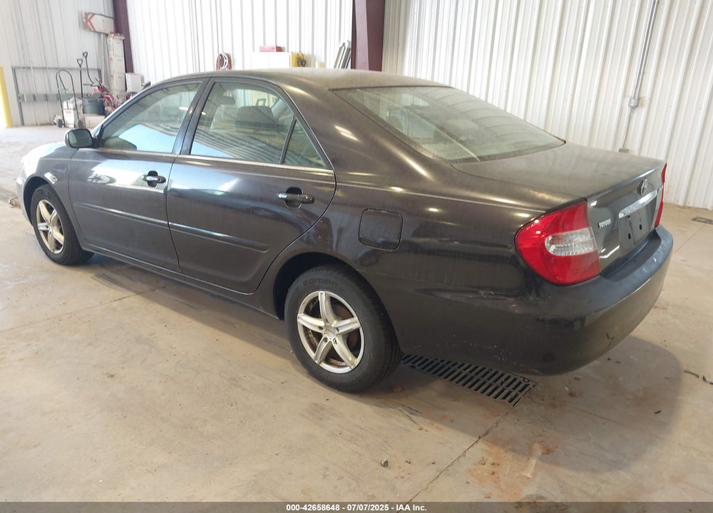 2002 TOYOTA CAMRY LE VIN: JTDBE32K220002684