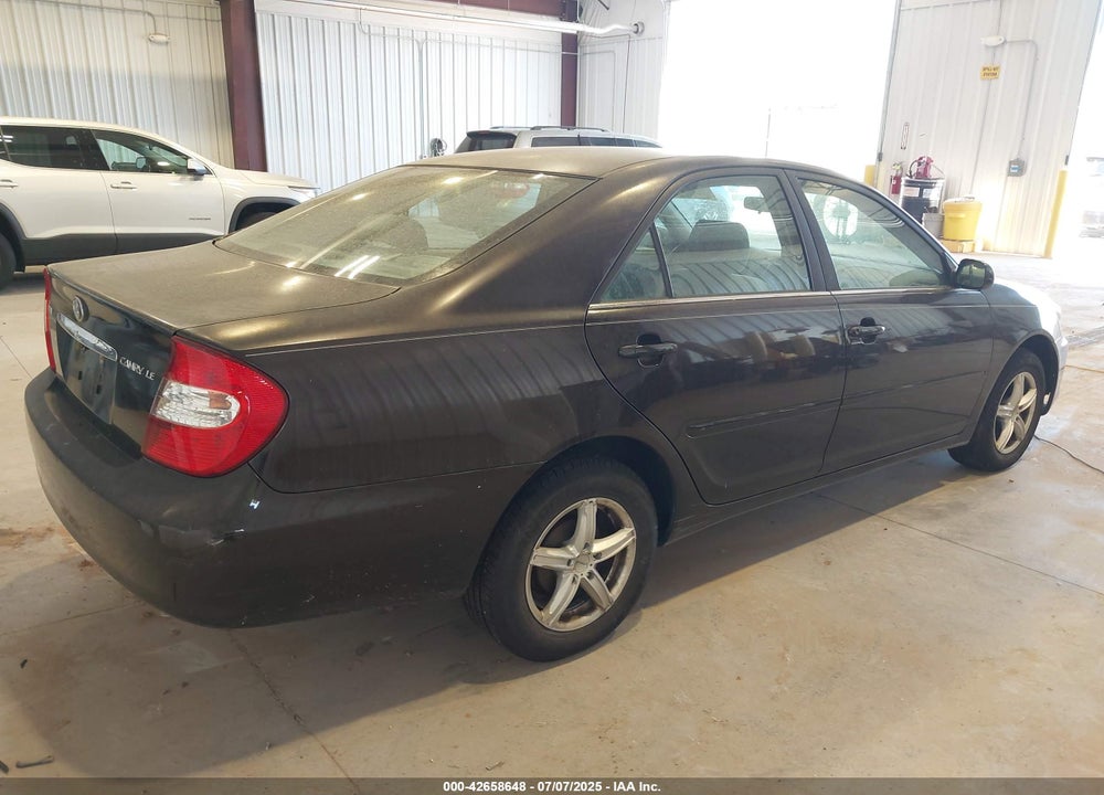 2002 TOYOTA CAMRY LE VIN: JTDBE32K220002684