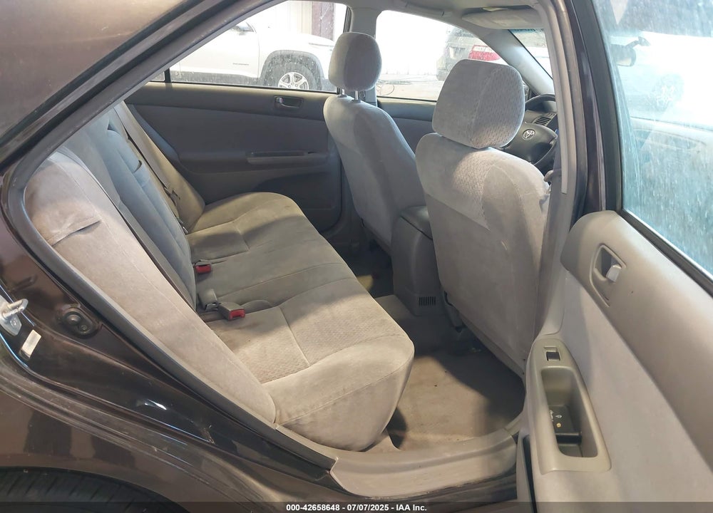 2002 TOYOTA CAMRY LE VIN: JTDBE32K220002684