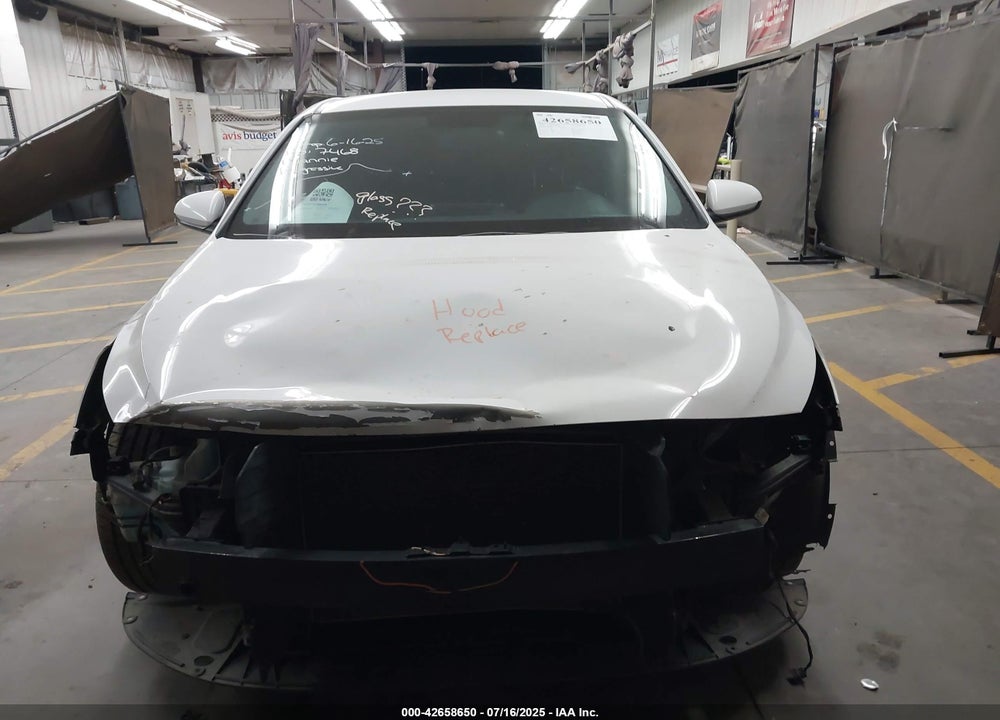 2018 HYUNDAI ELANTRA VIN: KMHH35LE3JU022563
