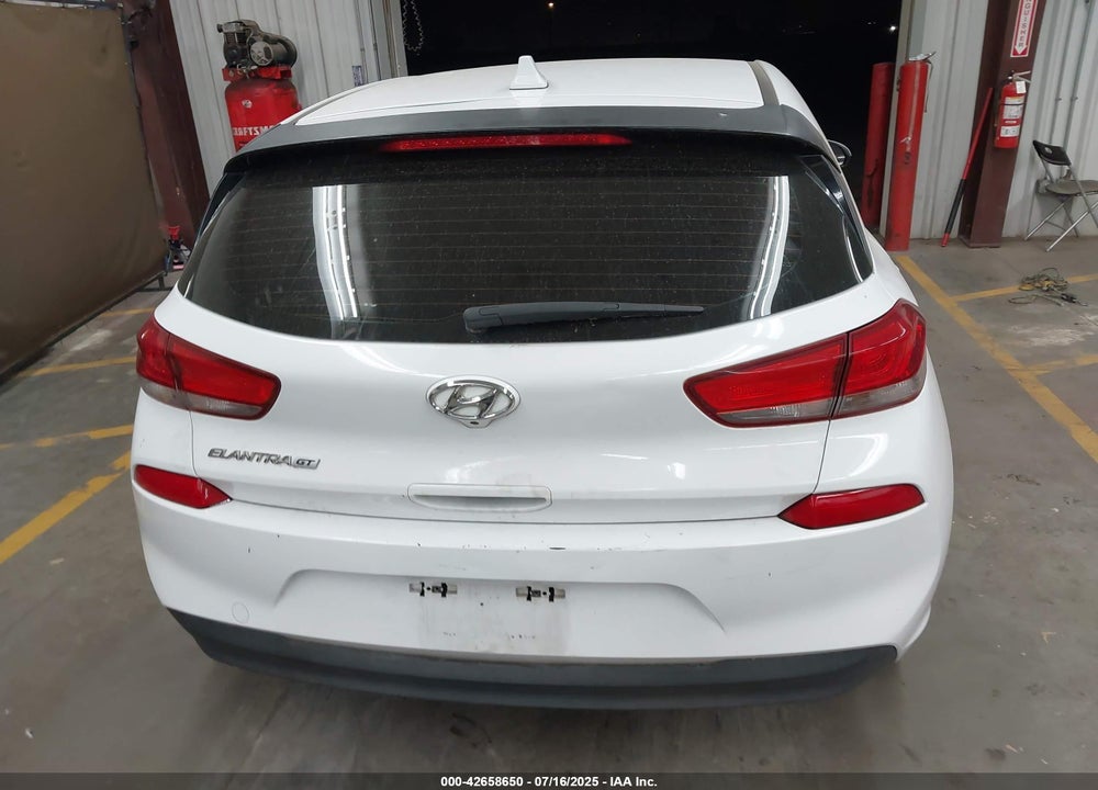 2018 HYUNDAI ELANTRA VIN: KMHH35LE3JU022563