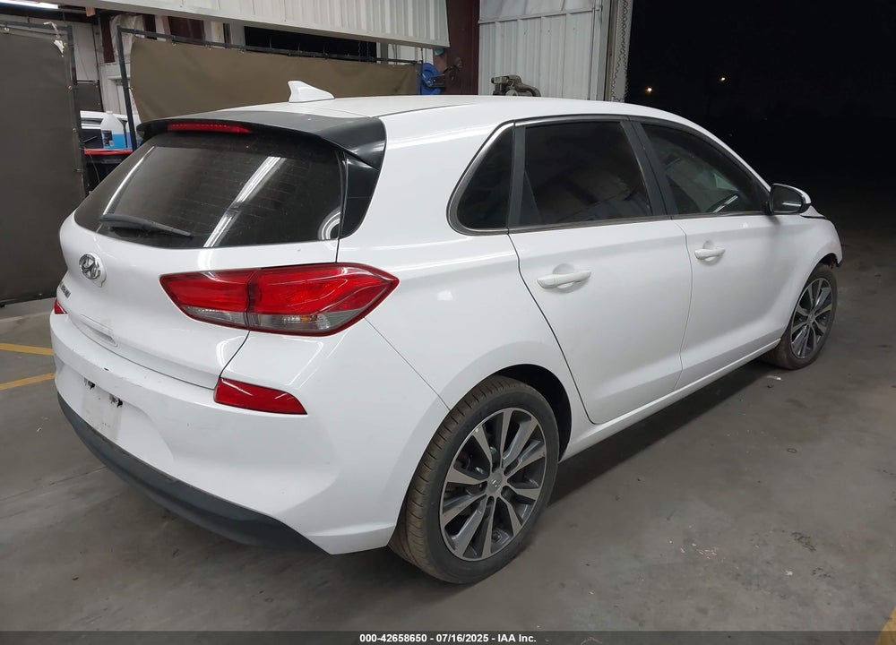 2018 HYUNDAI ELANTRA VIN: KMHH35LE3JU022563