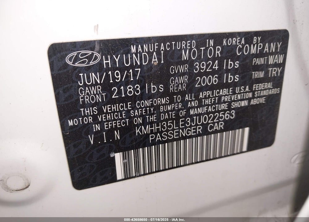 2018 HYUNDAI ELANTRA VIN: KMHH35LE3JU022563