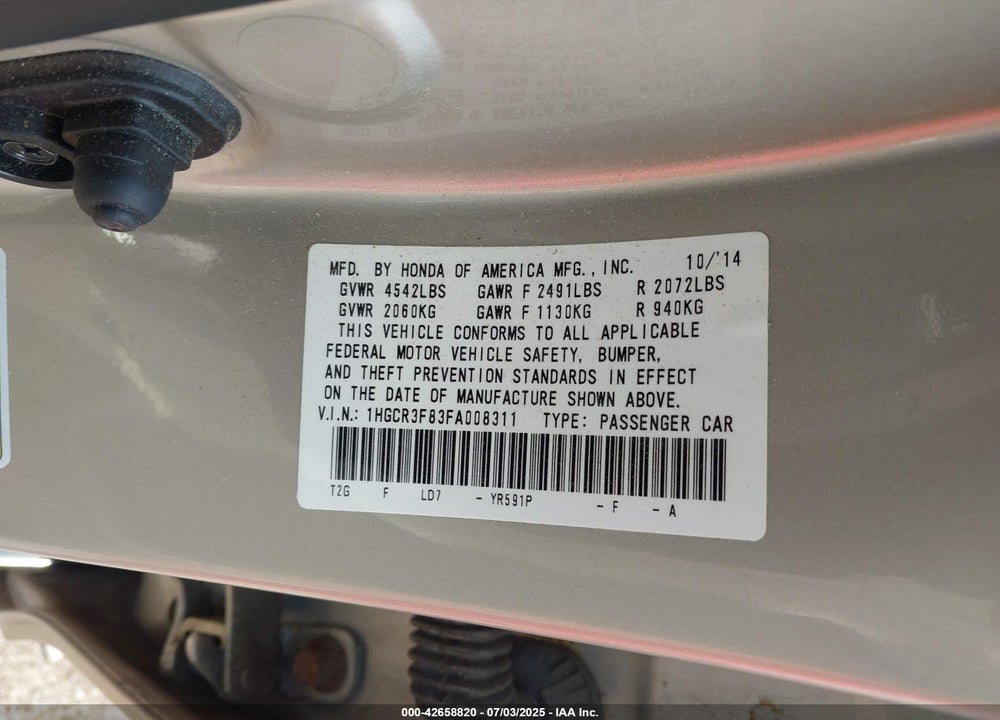 2015 HONDA ACCORD VIN: 1HGCR3F83FA008311