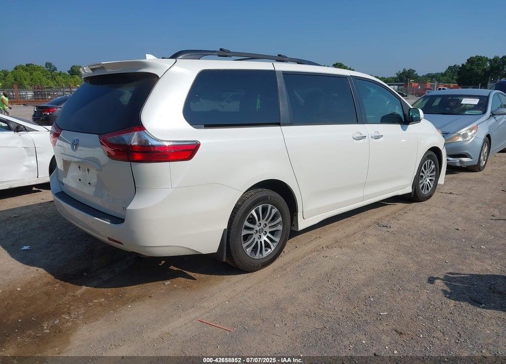 2020 TOYOTA SIENNA XLE VIN: 5TDYZ3DC5LS048304