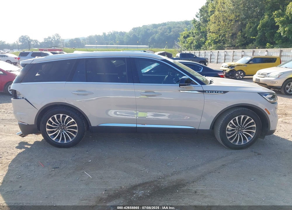 2022 LINCOLN AVIATOR VIN: 5LM5J7WC8NGL16962