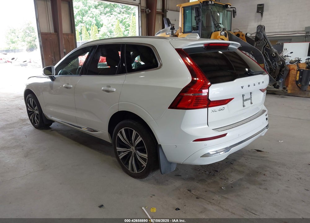 2023 VOLVO XC60 VIN: YV4062RA1P1273892