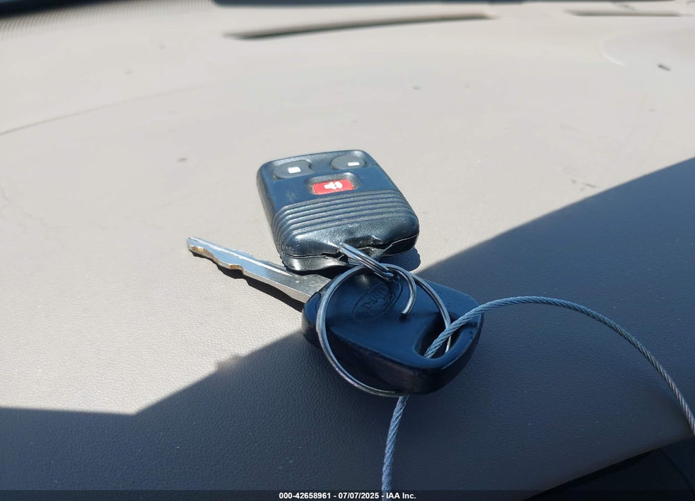 2001 FORD EXPEDITION EDDIE BAUER VIN: 1FMEU17W61LB69297
