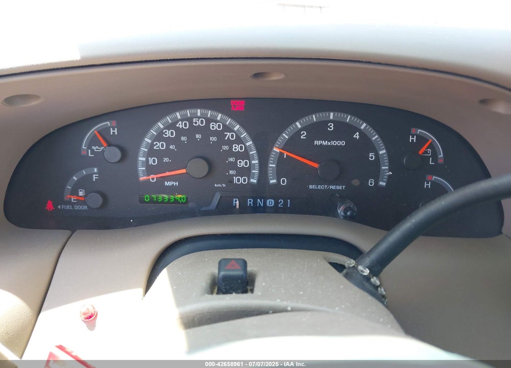 2001 FORD EXPEDITION EDDIE BAUER VIN: 1FMEU17W61LB69297