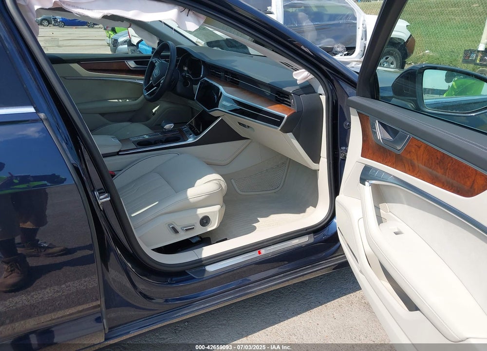 2022 AUDI A6 VIN: WAUM2BF25NN055180