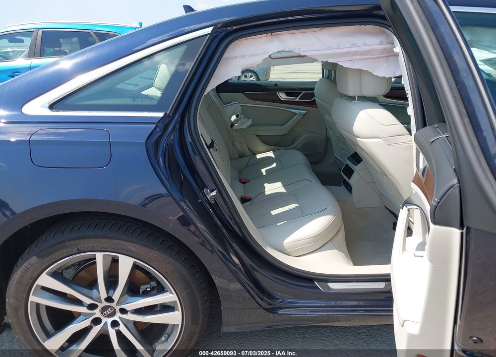 2022 AUDI A6 VIN: WAUM2BF25NN055180