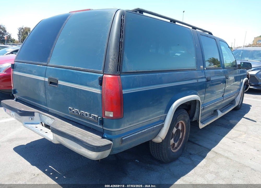1994 CHEVROLET SUBURBAN C1500 VIN: 1GNEC16K4RJ314471