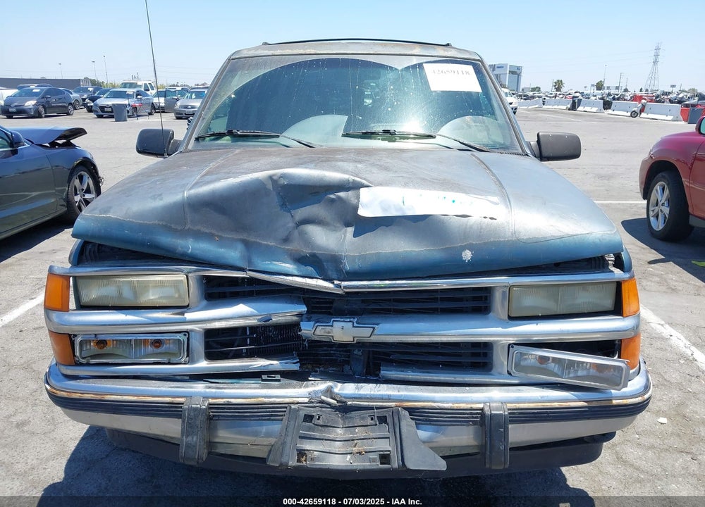 1994 CHEVROLET SUBURBAN C1500 VIN: 1GNEC16K4RJ314471