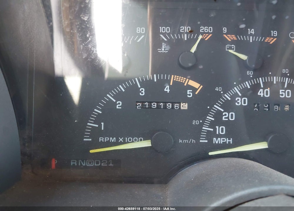 1994 CHEVROLET SUBURBAN C1500 VIN: 1GNEC16K4RJ314471