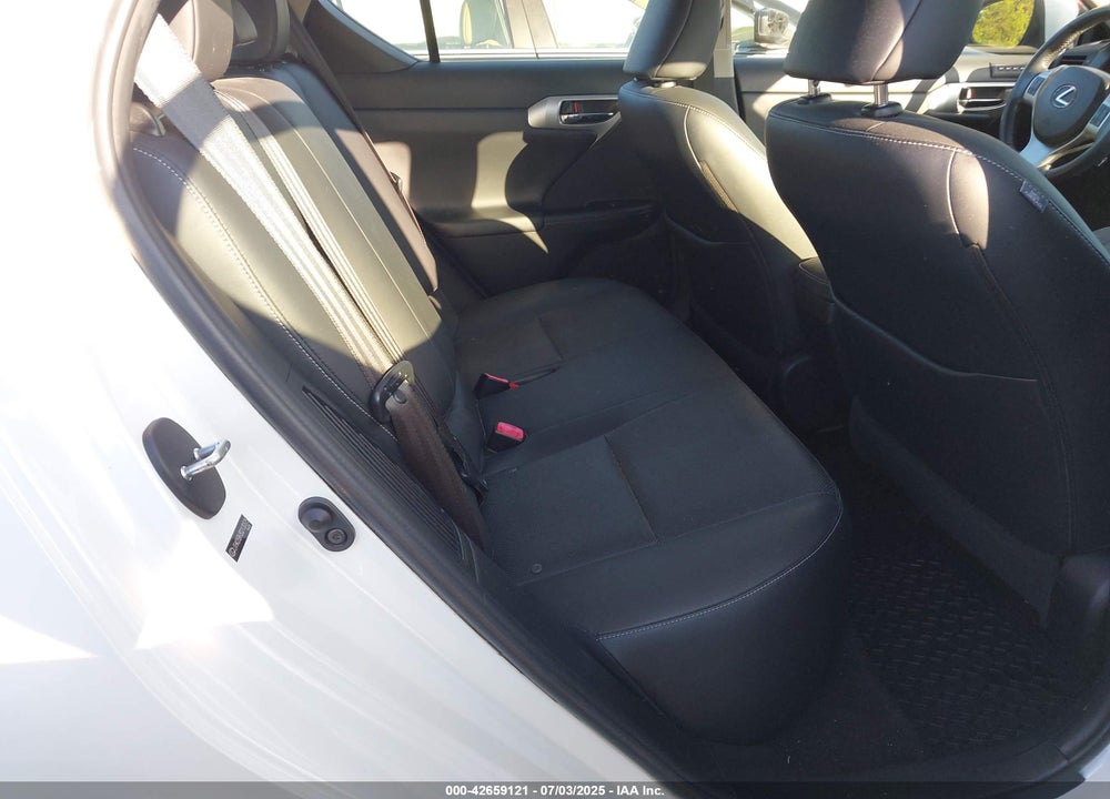 2013 LEXUS CT 200H VIN: JTHKD5BH3D2130375