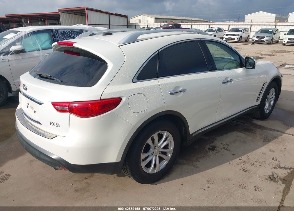 2011 INFINITI FX35 VIN: JN8AS1MU5BM710884