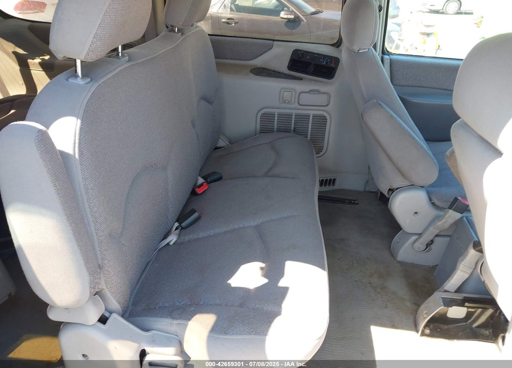 1996 MERCURY VILLAGER VIN: 4M2DV11W8TDJ61652