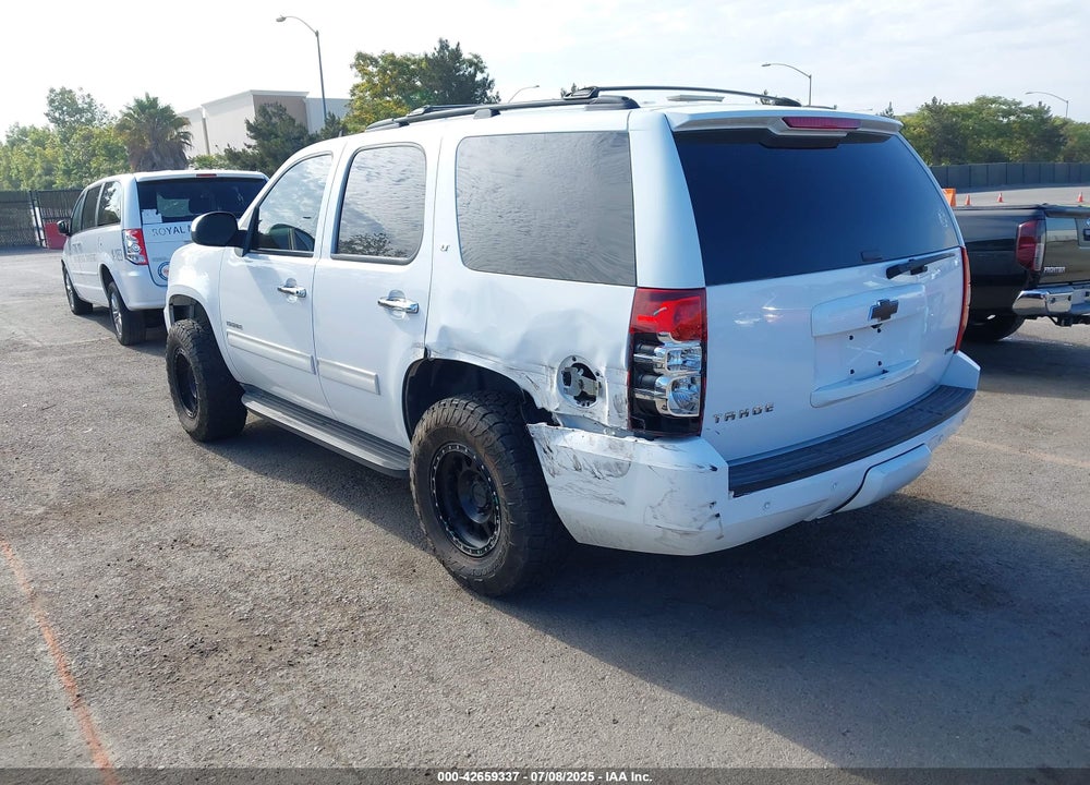 2011 CHEVROLET TAHOE VIN: 1GNSCBE0XBR374156