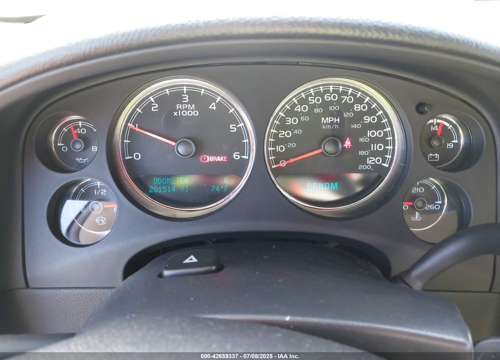 2011 CHEVROLET TAHOE VIN: 1GNSCBE0XBR374156