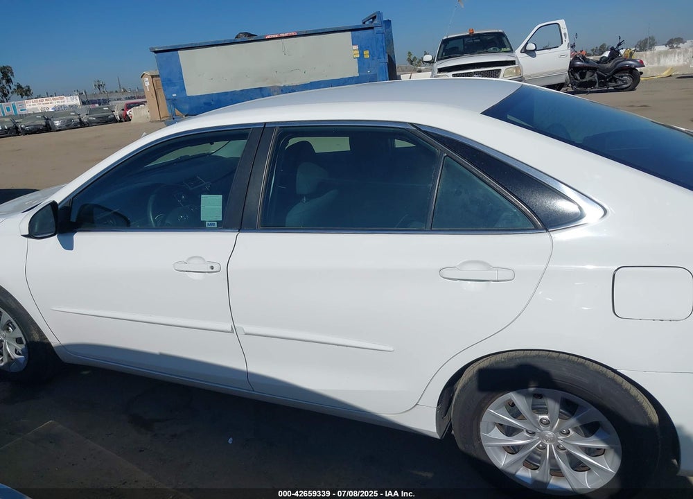 2017 TOYOTA CAMRY LE VIN: 4T1BF1FK1HU693635