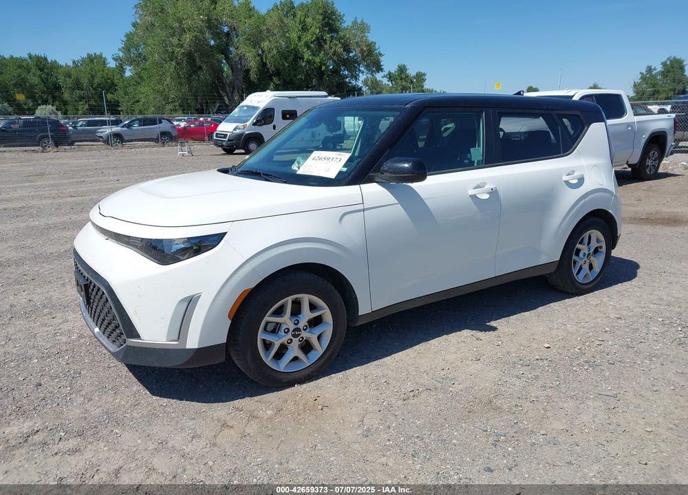2023 KIA SOUL !/+/S VIN: KNDJ23AU1P7200310
