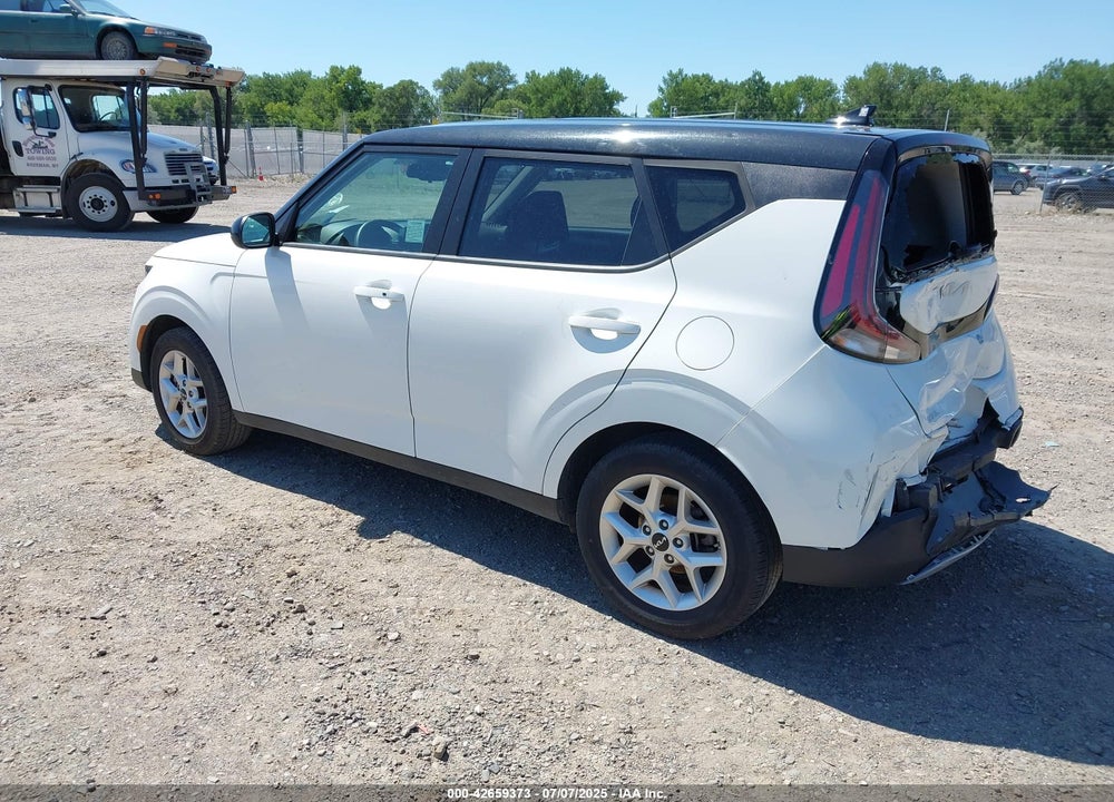 2023 KIA SOUL !/+/S VIN: KNDJ23AU1P7200310