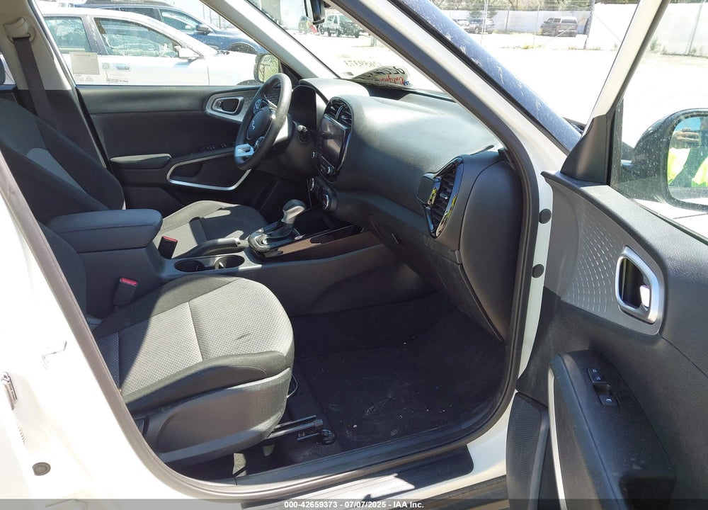 2023 KIA SOUL !/+/S VIN: KNDJ23AU1P7200310