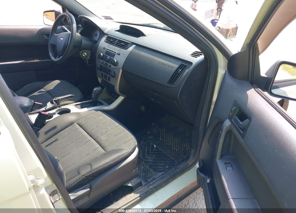 2010 FORD FOCUS SE VIN: 1FAHP3FN9AW255298