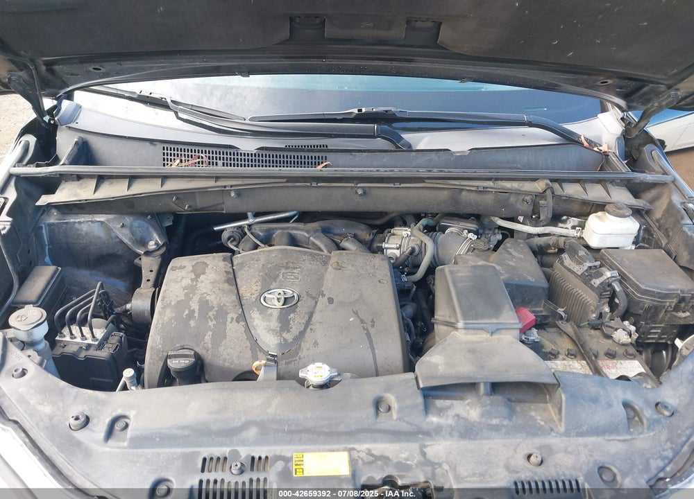 2019 TOYOTA HIGHLANDER VIN: 5TDKZRFH9KS332308