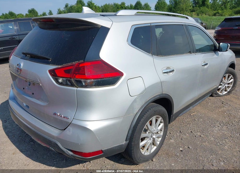 2017 NISSAN ROGUE SV VIN: KNMAT2MV7HP552899
