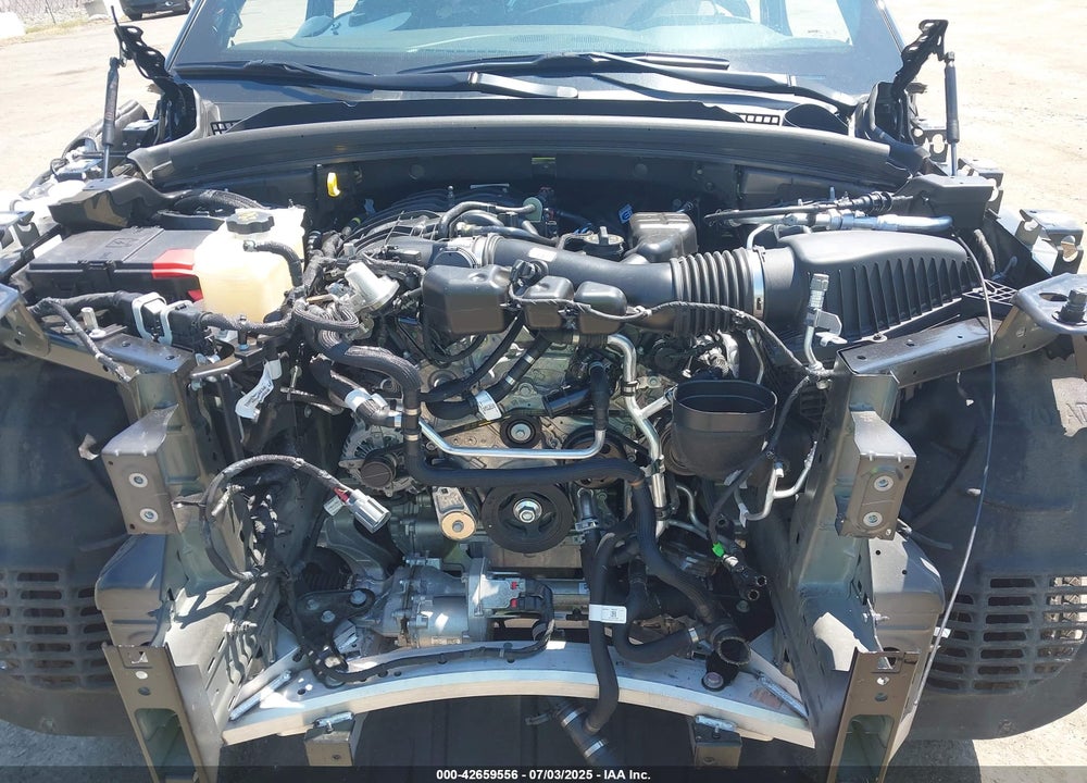 2025 JEEP GRAND CHEROKEE L LIMITED 4X4 VIN: 1C4RJKBGXS8670587