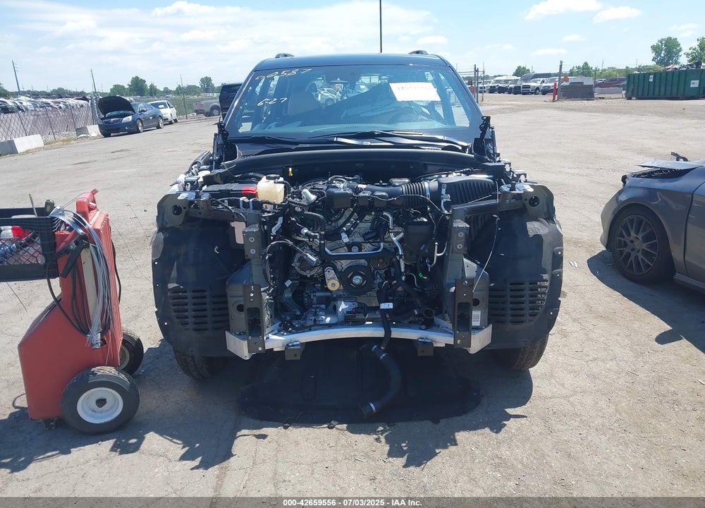 2025 JEEP GRAND CHEROKEE L LIMITED 4X4 VIN: 1C4RJKBGXS8670587