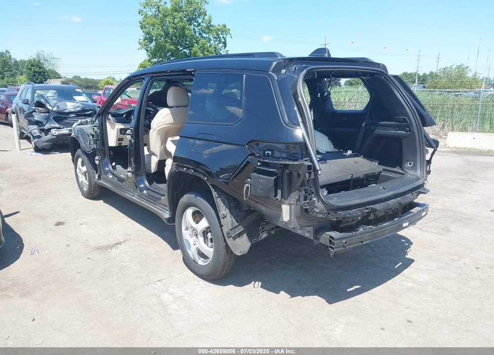 2025 JEEP GRAND CHEROKEE L LIMITED 4X4 VIN: 1C4RJKBGXS8670587