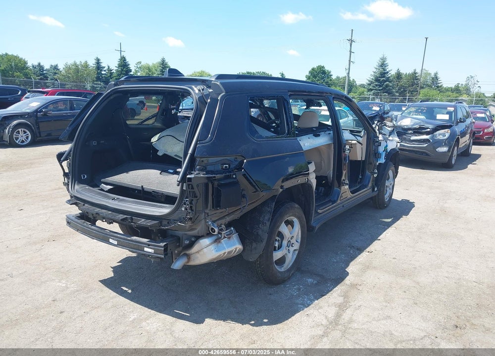 2025 JEEP GRAND CHEROKEE L LIMITED 4X4 VIN: 1C4RJKBGXS8670587