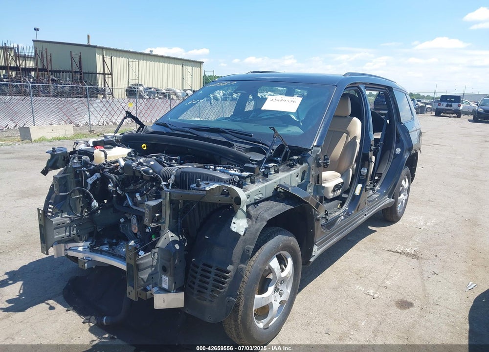 2025 JEEP GRAND CHEROKEE L LIMITED 4X4 VIN: 1C4RJKBGXS8670587