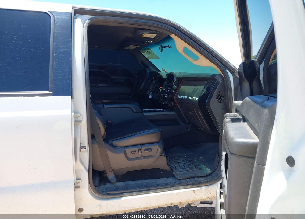 2014 FORD F-250 LARIAT VIN: 1FT7W2BT3EEA31608
