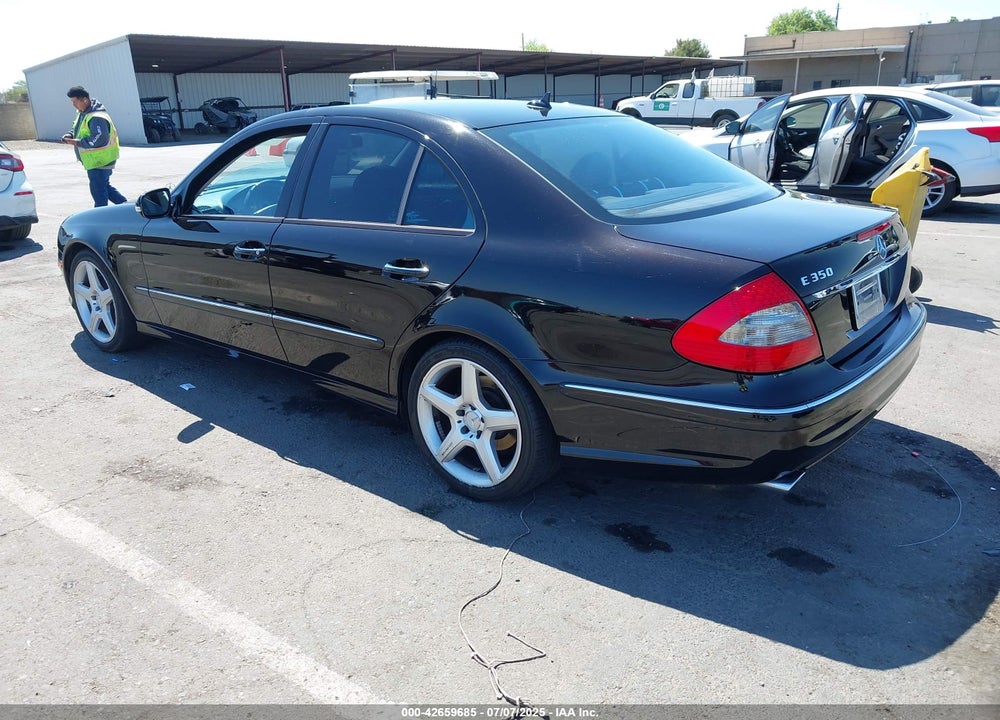 2009 MERCEDES-BENZ E-CLASS VIN: WDBUF56X89B382392